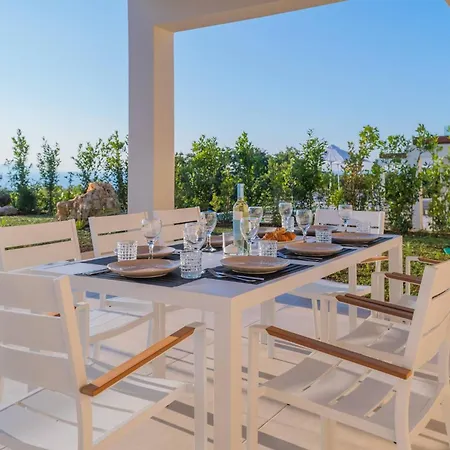 Villa Carpe Diem - Luxurious, 15km From The Vederoi